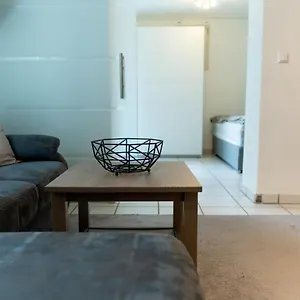 Bensing Apartment